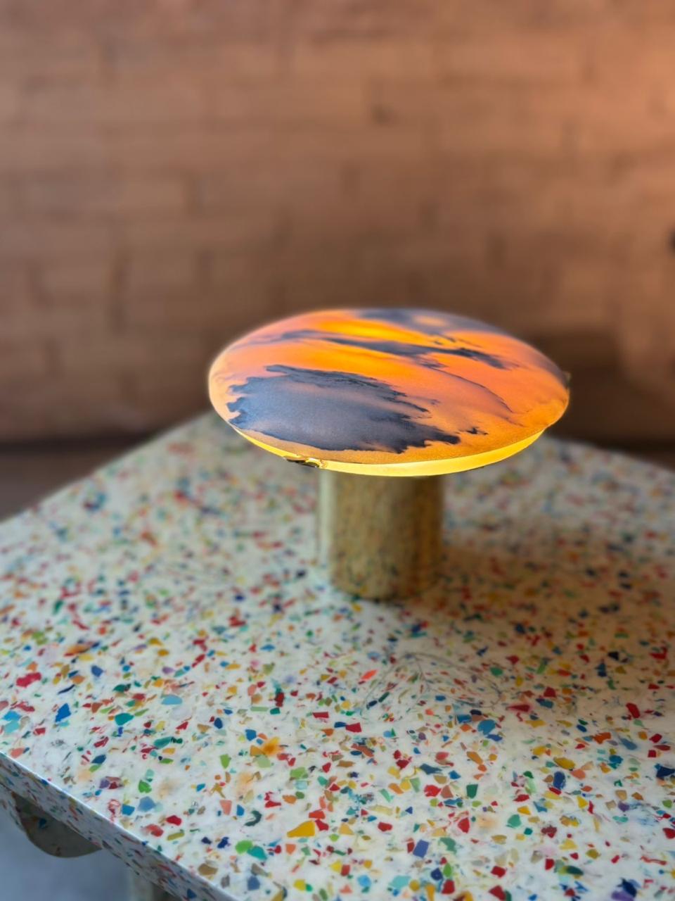 Green Pepe portable marble lamp detail